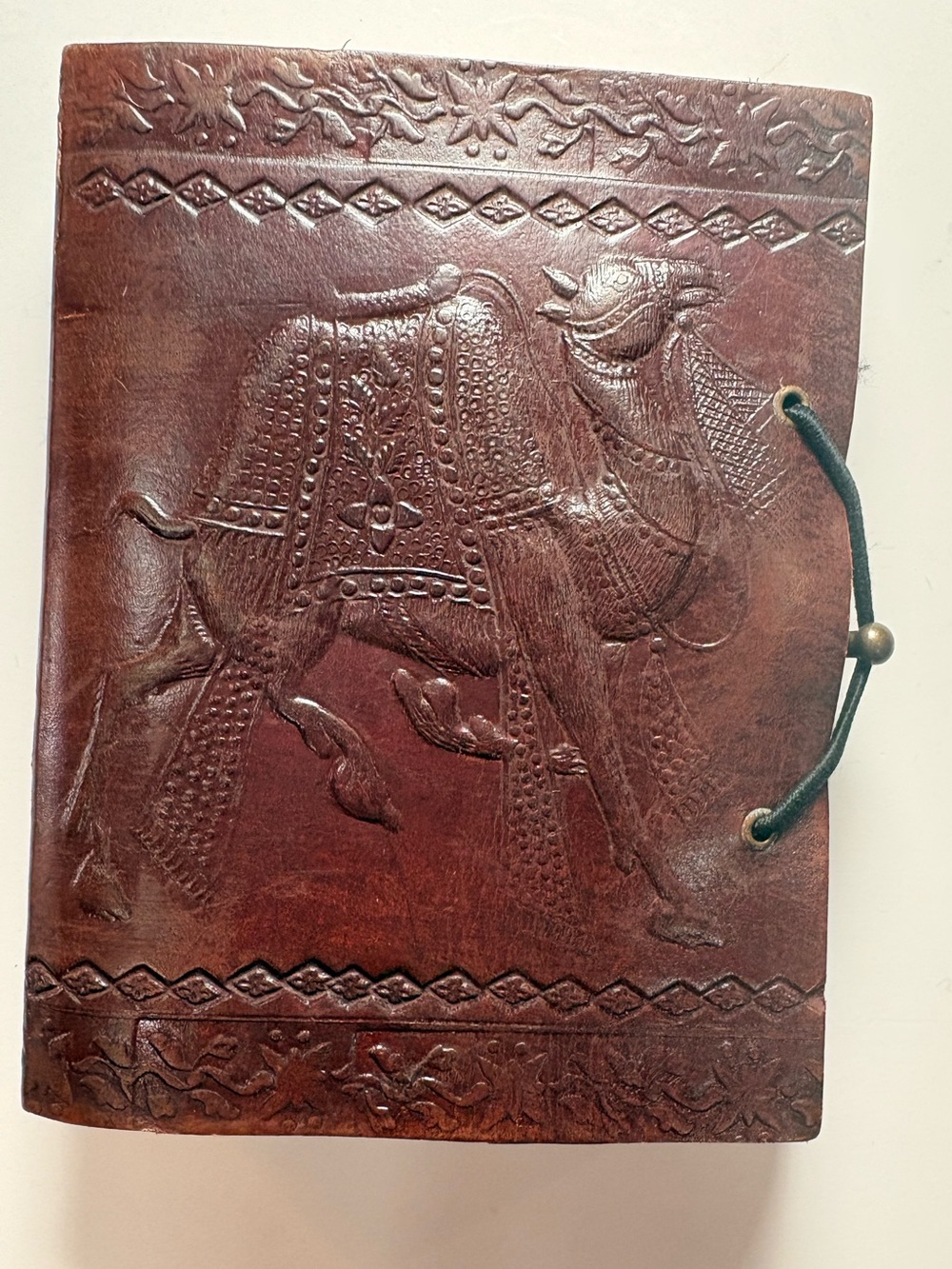 📖 Vintage Hand Tooled Leather Journal Notebook – Embossed Camel Handmade Blank